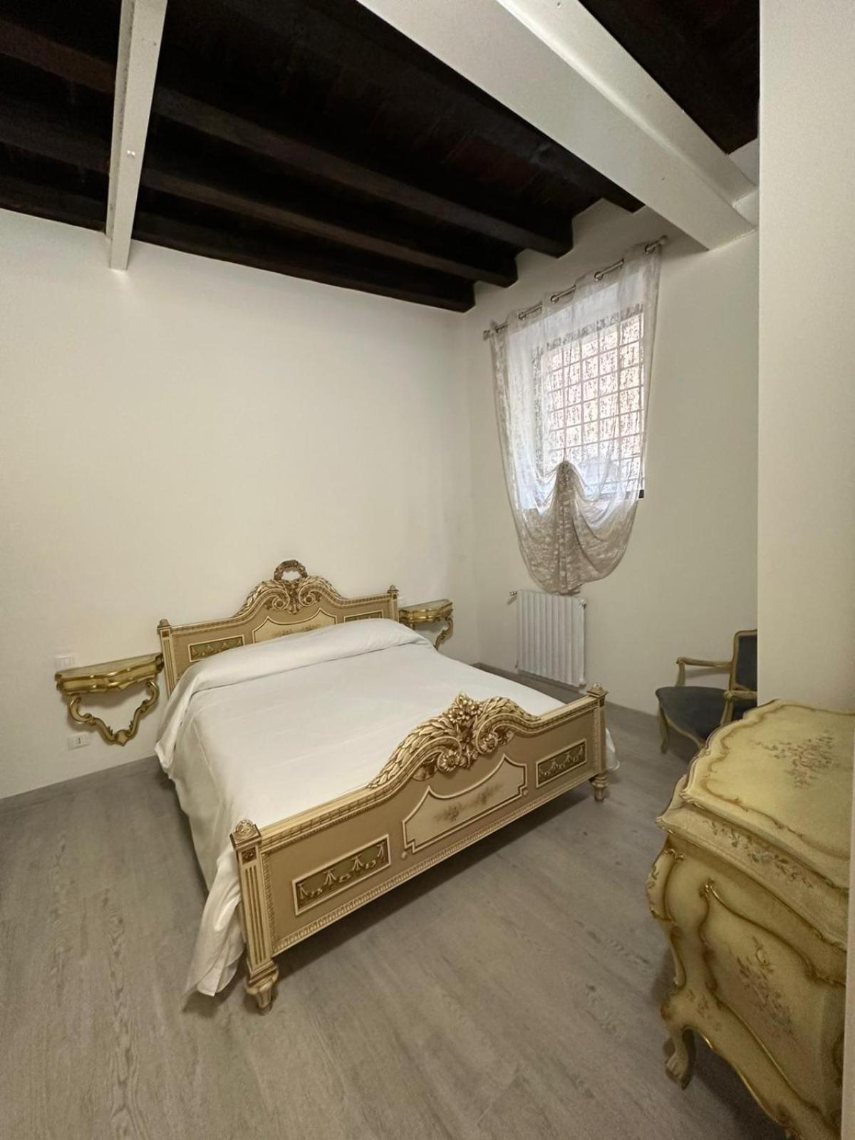 Al Campanile Apartment Verona Luaran gambar