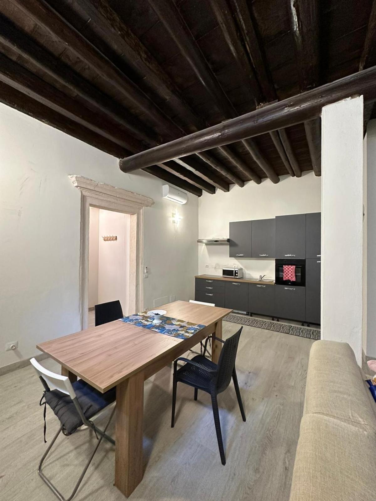 Al Campanile Apartment Verona Luaran gambar